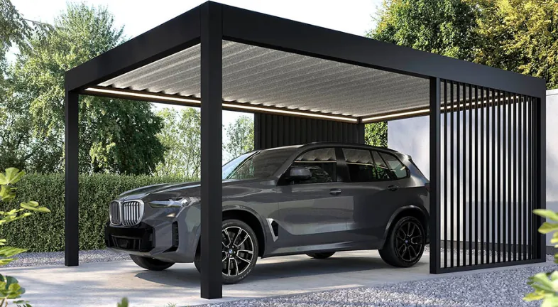Czarny carport Deponti Pinela z samochodem na podjeździe